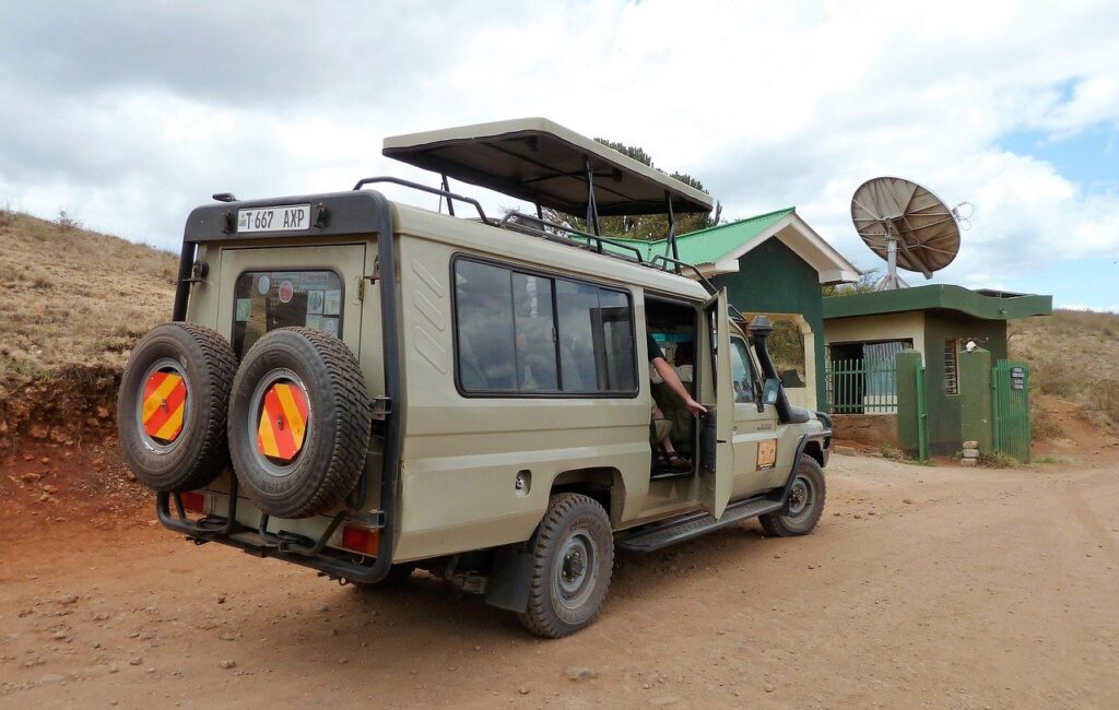 How to travel safely around Tanzania?